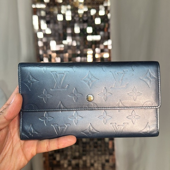 Louis Vuitton Handbags - Louis Vuitton Porte Tresor International Long Wallet Vernis RARE colour way
